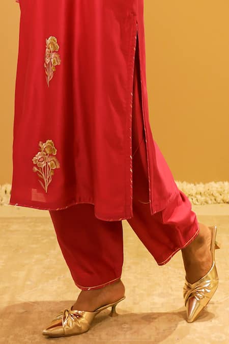 Buy_BO Tree_Magenta Chanderi, Organza Embroidery Notched Neck Mirha Kurta Set _Online_at_Aza_Fashions
