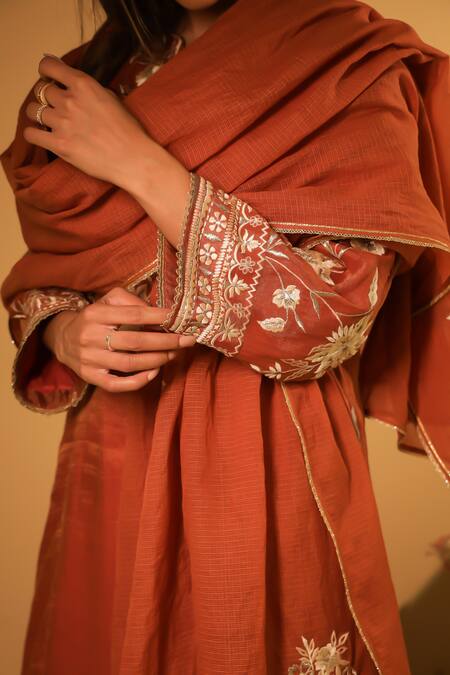 BO Tree_Rust Tissue, Cotton Embroidery Notched Neck Yasrin Thread Kurta Set _at_Aza_Fashions