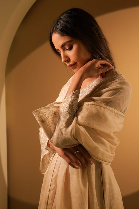 Buy BO Tree Off White Cotton, Kota Doria, Tissue Embroidery V-neck Zora Floral Kurta Set Online at Aza Fashions Buy_BO Tree_Off White Cotton, Kota Doria, Tissue Embroidery V-neck Zora Floral Kurta Set _Online_at_Aza_Fashions