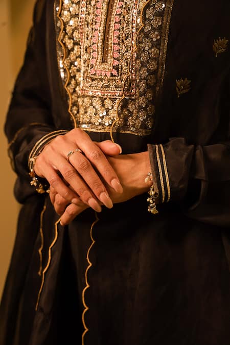 Buy_BO Tree_Black Silk, Organza Sequins, Embroidery Split Hamza Zardozi Kurta Pant Set _Online_at_Aza_Fashions