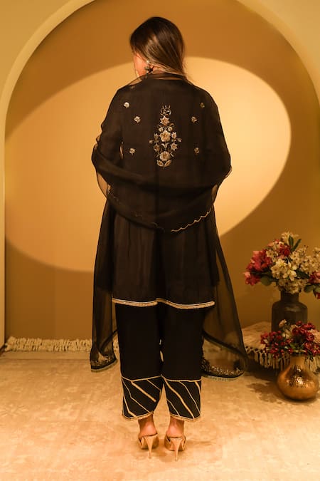 BO Tree Hamza Zardozi Embroidered Kurta Pant Set 