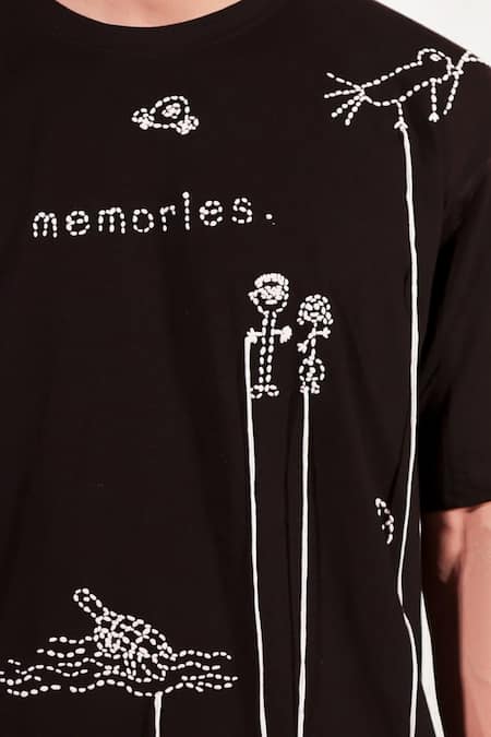 Jubinav Chadha Black Cotton Embroidery Kantha Doodle T-shirt at Aza Fashions Jubinav Chadha_Black Cotton Embroidery Kantha Doodle T-shirt _at_Aza_Fashions