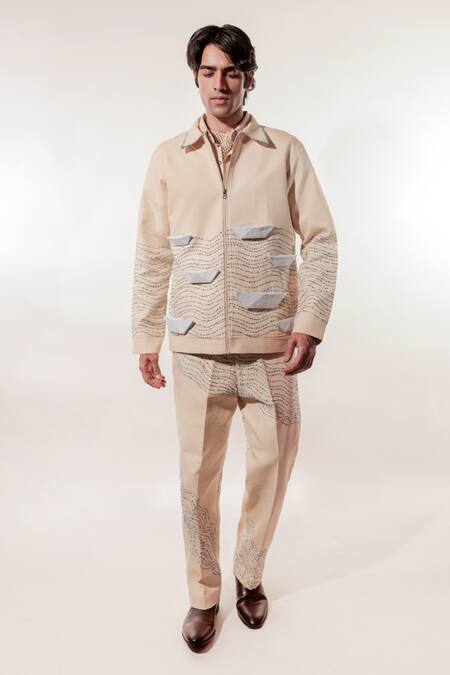 Buy_Jubinav Chadha_Cream Linen Embroidery Origami Boat And Kantha Jacket 
