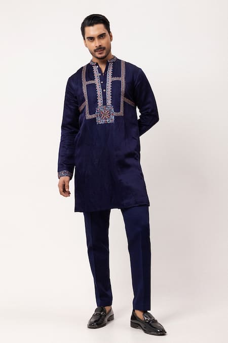 PAARSH Purple Linen, Satin Embroidery Geoflora Luxe Kurta 