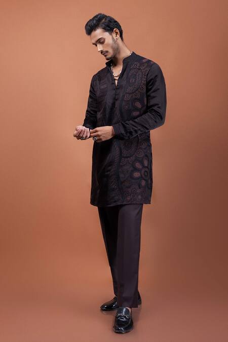 PAARSH Brown Linen, Satin Embroidery Bourbon Eclipse Kurta Online at Aza Fashions PAARSH_Brown Linen, Satin Embroidery Bourbon Eclipse Kurta _Online_at_Aza_Fashions