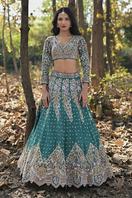 Panihari Flower Embroidered Bridal Lehenga Set 