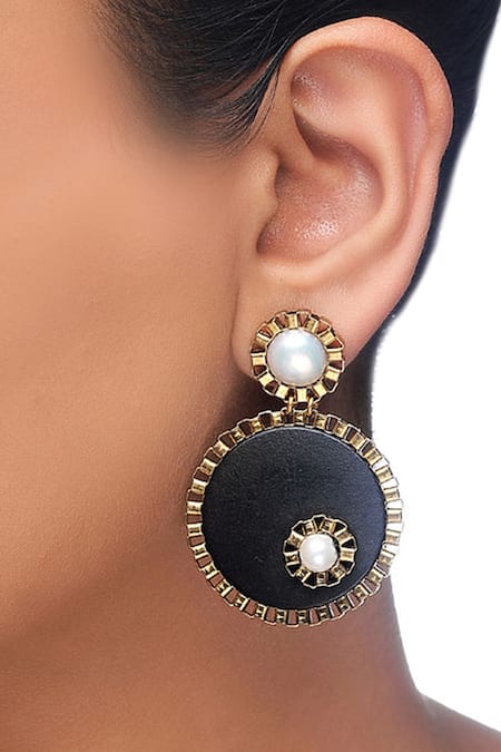 Rejuvenate Jewels Black Pearls Sawdust Embellished Earrings 