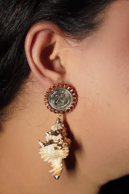 Rejuvenate Jewels Cream 25 Paise Shell Earrings 