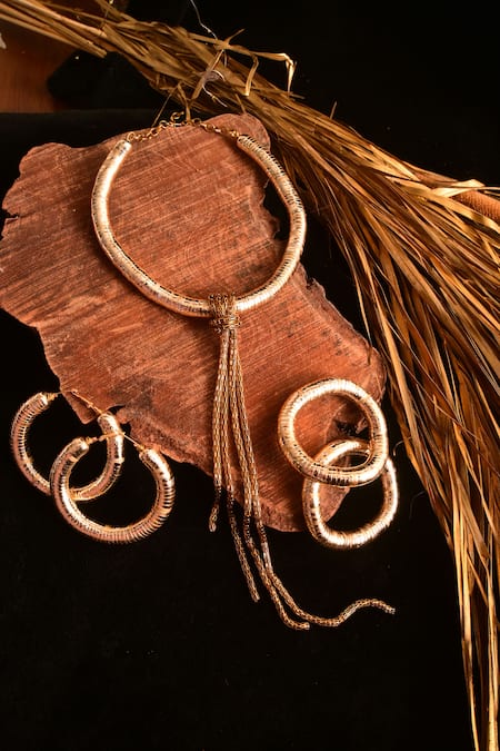 Rejuvenate Jewels Golden Metal Choker 