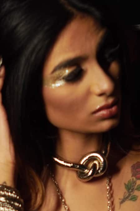 Rejuvenate Jewels_Silver Plated Single Knot Metallic Necklace _Online_at_Aza_Fashions