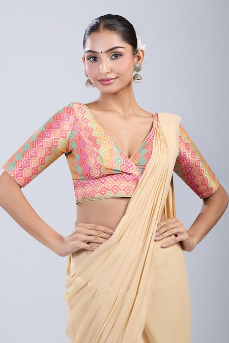 Buy_Samyukta Singhania_Peach Brocade V-neck Geometric Pattern Blouse _Online_at_Aza_Fashions