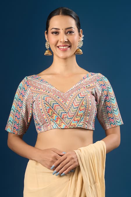 Buy Samyukta Singhania Green Embroidery V-neck Geometric And Floral Pattern Blouse Online at Aza Fashions Buy_Samyukta Singhania_Green Embroidery V-neck Geometric And Floral Pattern Blouse _Online_at_Aza_Fashions