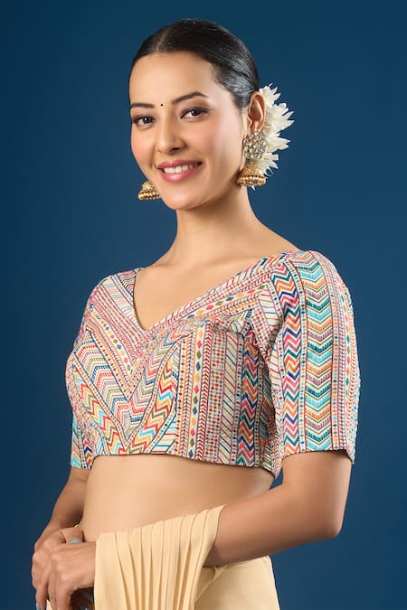 Shop Samyukta Singhania Green Embroidery V-neck Geometric And Floral Pattern Blouse Online at Aza Fashions Shop_Samyukta Singhania_Green Embroidery V-neck Geometric And Floral Pattern Blouse _Online_at_Aza_Fashions