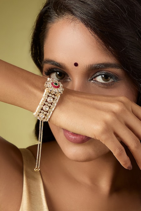 Nazaakat By Samara Singh_Red Imitation Gemstones Ruby And Green Kundan Bracelet _Online_at_Aza_Fashions