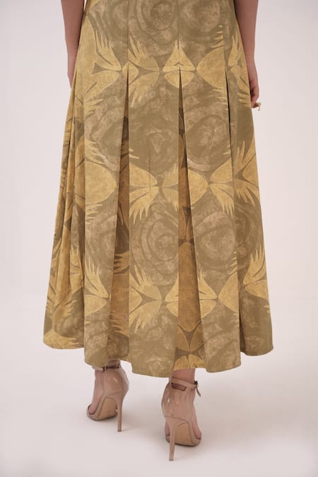 Ruchi Marodia_Green Round Neck Mendaka Asymmetric Dress _at_Aza_Fashions