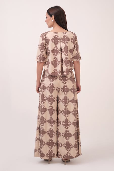 Ruchi Marodia Mendaka Mendaki Top With Box Pleated Pant 