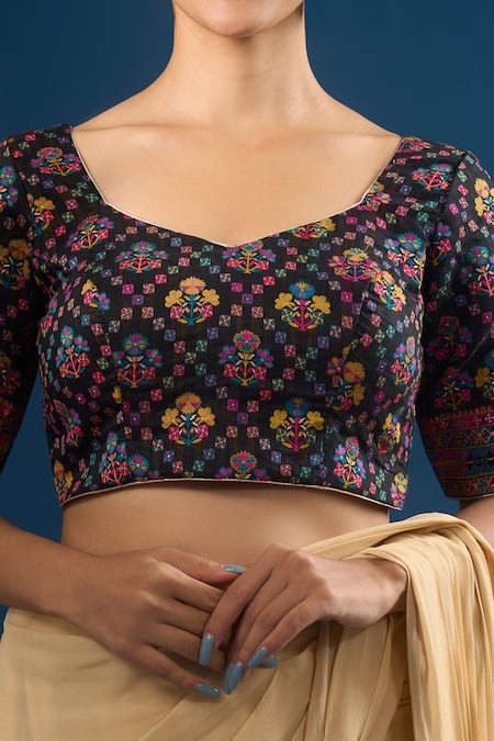 Buy Samyukta Singhania Black Cotton Embroidery V-neck Floral Jaal Pattern Blouse Online at Aza Fashions Buy_Samyukta Singhania_Black Cotton Embroidery V-neck Floral Jaal Pattern Blouse _Online_at_Aza_Fashions