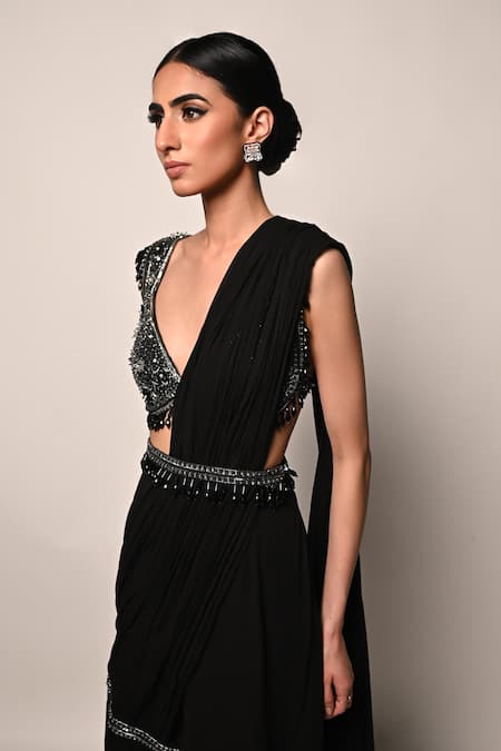 Rabiya Savlani_Black Georgette Embroidery, Beads V-neck Pre-stitched Saree With Blouse _Online_at_Aza_Fashions
