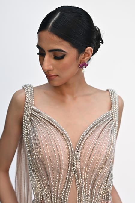 Rabiya Savlani_Peach Satin, Tulle Beads V-neck Sculpted Embroidered Saree Gown _Online_at_Aza_Fashions