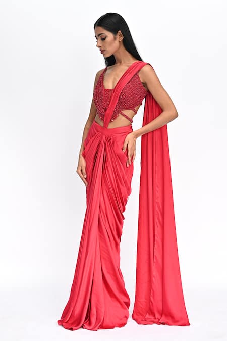 Rabiya Savlani_Red Satin, Tulle Beads Scoop Pre-draped Saree With Embroidered Sculpted Blouse _Online_at_Aza_Fashions