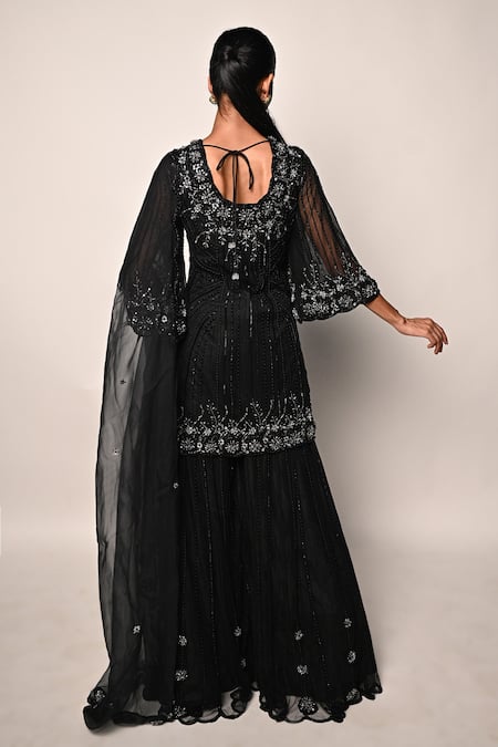 Rabiya Savlani Embroidered Kurta Gharara Set 