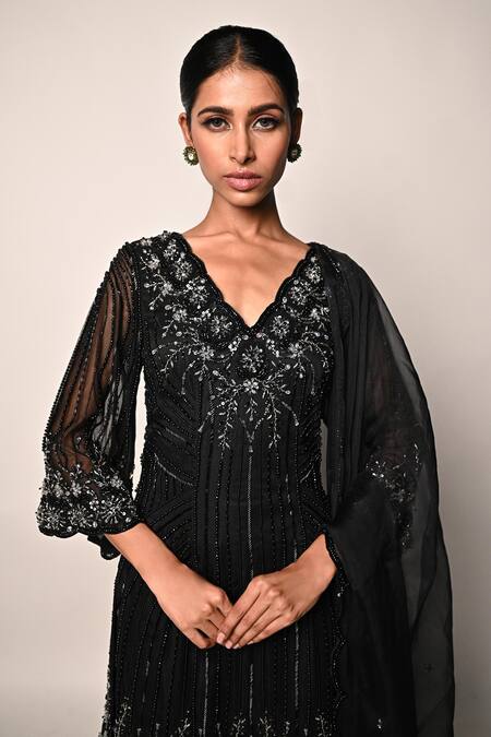 Buy_Rabiya Savlani_Black Satin, Tulle Embroidery V-neck Kurta Gharara Set 