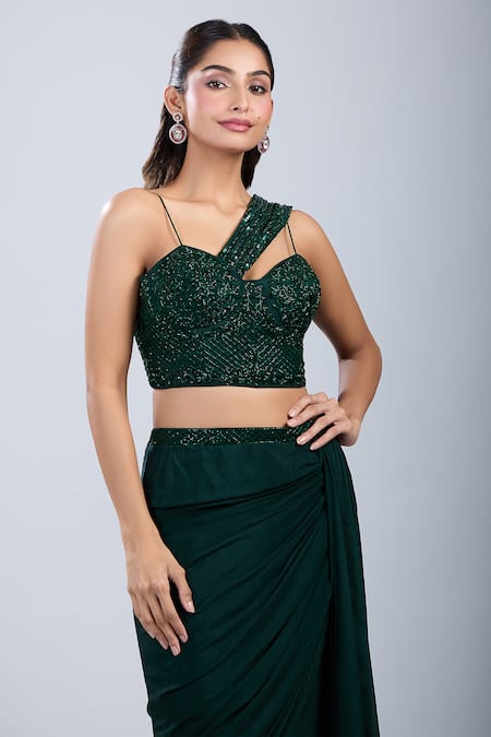 Buy_Samyukta Singhania_Green Chinon Embroidery Sweetheart Neck Embellished Blouse With Draped Skirt 
