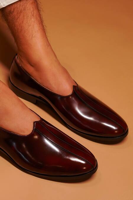 Dmodot_Maroon Burgundy Leather Mojri Shoes _Online_at_Aza_Fashions