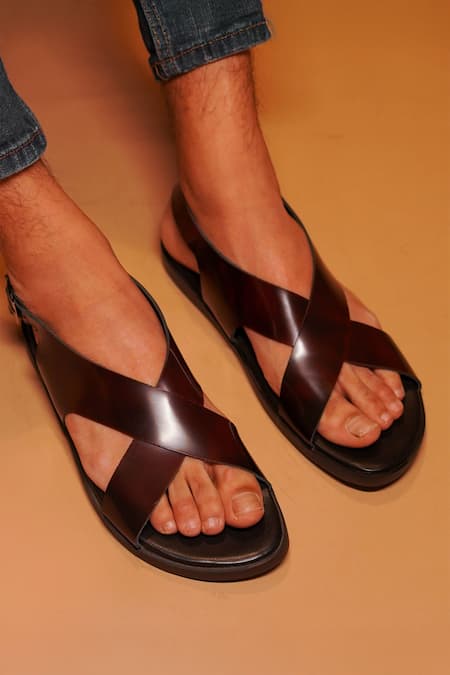 Dmodot Maroon Criss-Cross Leather Flats 