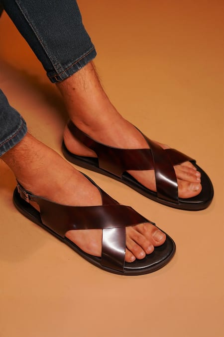 Dmodot_Maroon Criss-cross Leather Flats _Online_at_Aza_Fashions