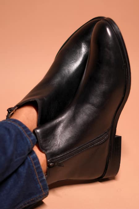 Shop Dmodot Black Lining Material Sheep Sprazzo Nera Chelsea Boots at Aza Fashions Shop_Dmodot_Black Lining Material Sheep Sprazzo Nera Chelsea Boots_at_Aza_Fashions