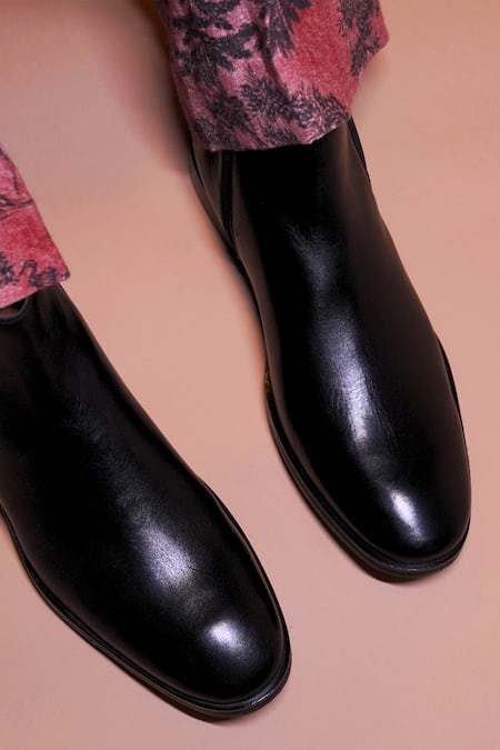 Dmodot Black Lining Material Sheep Sprazzo Nera Chelsea Boots Online at Aza Fashions Dmodot_Black Lining Material Sheep Sprazzo Nera Chelsea Boots_Online_at_Aza_Fashions