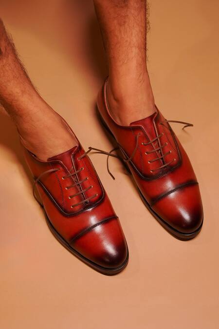 Buy Dmodot Brown Cap Toe Oxfords at Aza Fashions Buy_Dmodot_Brown Cap Toe Oxfords_at_Aza_Fashions