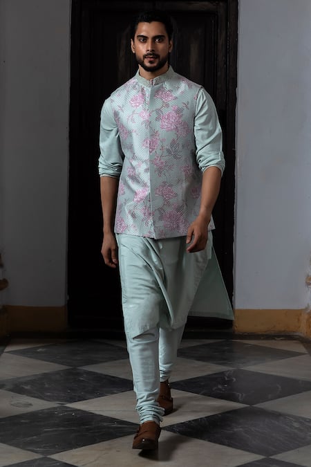 Aangan By Parul Regal Essence Floral Pattern Bundi & Kurta Set 