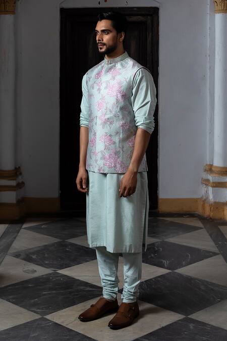 Shop_Aangan By Parul_ 8131187376279_pjpxofsv98ospi _Online_at_Aza_Fashions