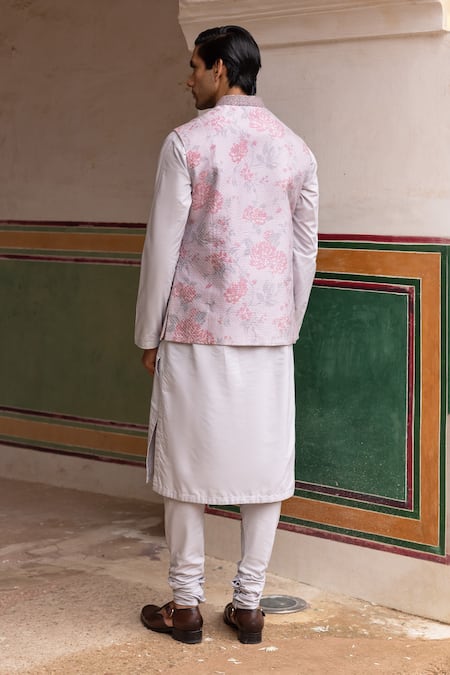 Aangan By Parul Imperial Silk Quilted Pattern Bundi & Kurta Set 