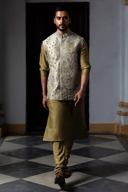 Aangan By Parul Avant Garde Embroidered Bundi & Kurta Set 