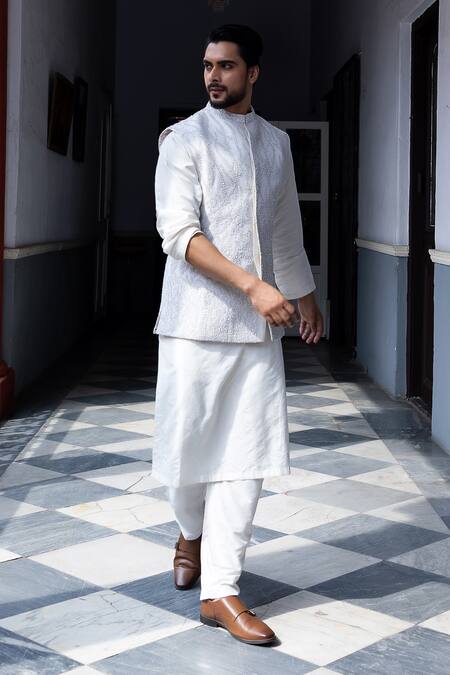 Buy_Aangan By Parul_ 8197301829782_jw5gayz417n3ml _Online_at_Aza_Fashions