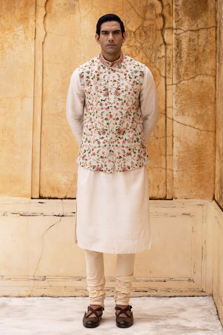 Aangan By Parul_ 8131187376282_vkkbt2ahgrhg1i _at_Aza_Fashions