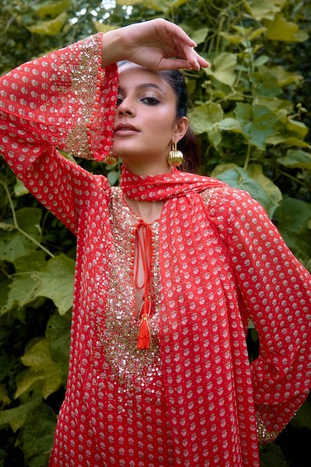 Buy Nikasha Coral Georgette Sequins, Embroidery, Tassels Dilruba Flower Print Kurta Set Online at Aza Fashions Buy_Nikasha_Coral Georgette Sequins, Embroidery, Tassels Dilruba Flower Print Kurta Set _Online_at_Aza_Fashions