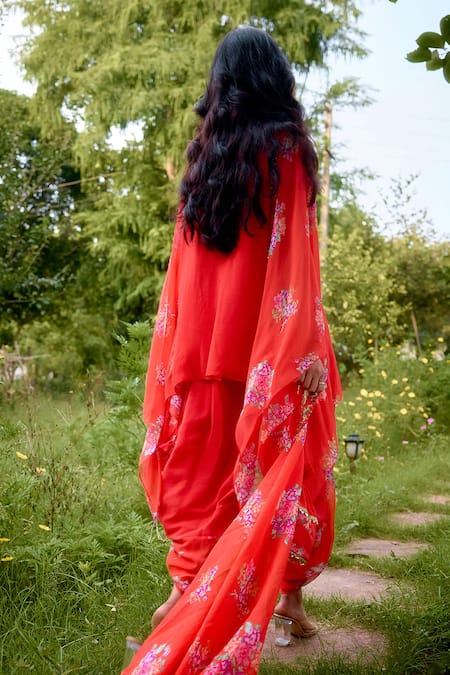 Nikasha Dilruba Embroidered Kaftan Set 