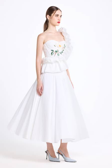 Gauri & Nainika_Cream Cotton Embroidery, Ruffles Sweetheart Neck, One Shoulder Corsetted Top _Online_at_Aza_Fashions