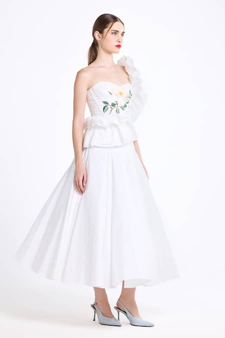 Buy Gauri & Nainika Cream Cotton Godet Skirt Online at Aza Fashions Buy_Gauri & Nainika_Cream Cotton Godet Skirt _Online_at_Aza_Fashions