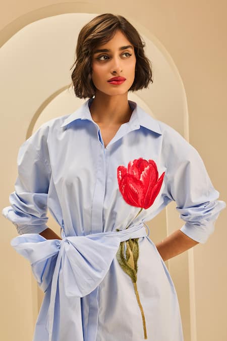 Buy_Gauri & Nainika_Blue Cotton Embroidery Collared, V-neck Oversized Tea Length Shirt Dress 