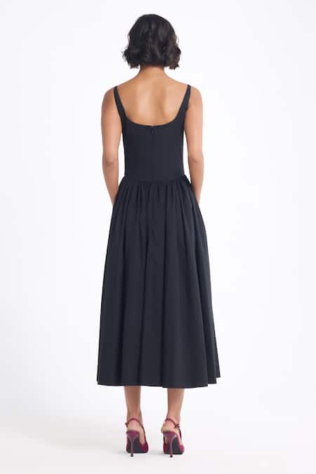 Gauri & Nainika Sweetheart Neck Midi Dress 