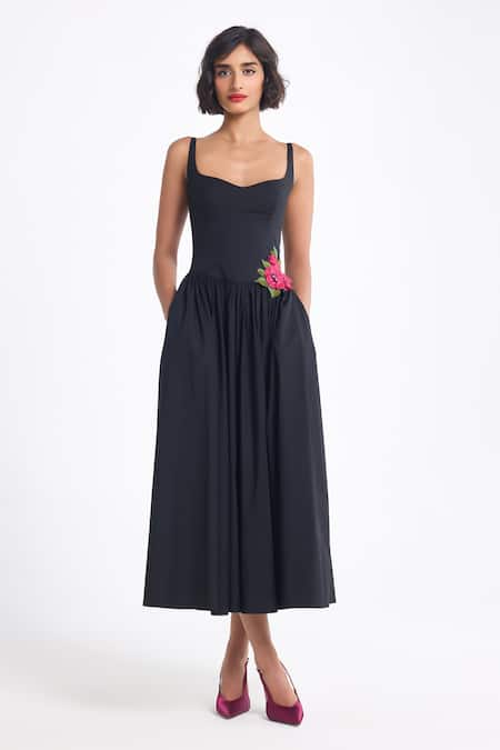 Buy_Gauri & Nainika_Black Cotton Fabric Flowers, Embroidery, Applique Sweetheart Neck Midi Dress _Online_at_Aza_Fashions