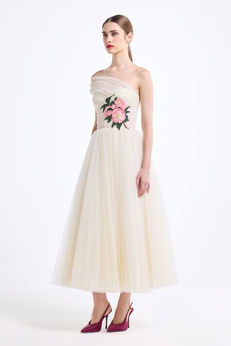 Shop_Gauri & Nainika_Cream Tulle Fabric Flowers, Embroidery One Shoulder Draped Dress _Online_at_Aza_Fashions