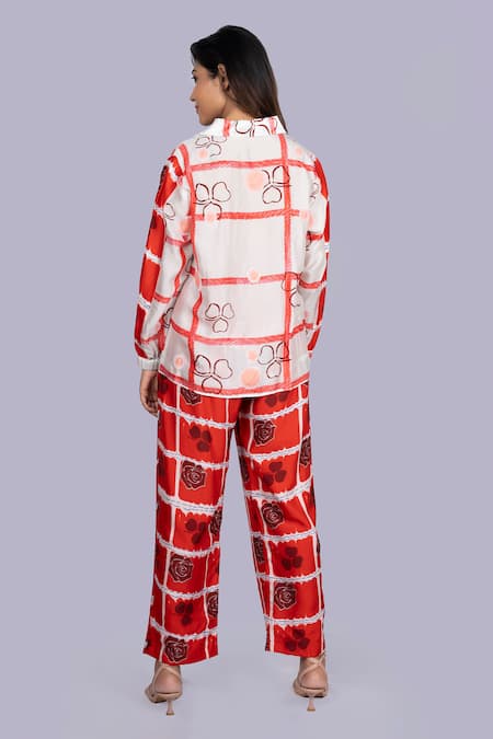 Jajobaa Geometrical Print Velvet Touch Shirt & Pant Set 