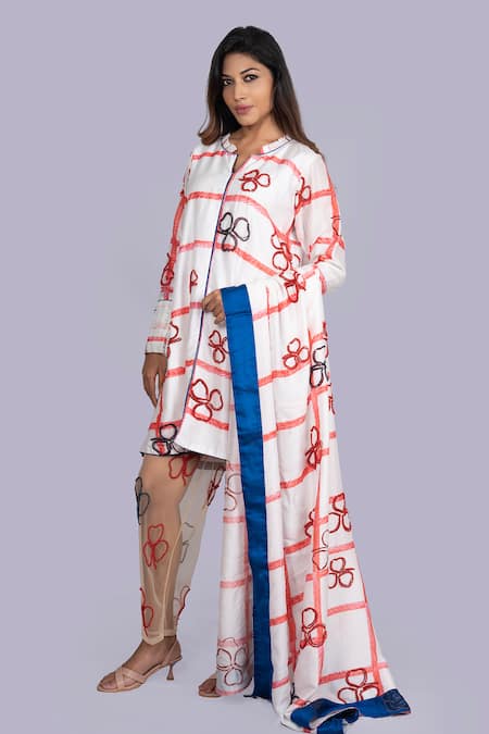 Jajobaa_White Silk Pearls Round Neck Geometric Print Kurta Set _Online_at_Aza_Fashions
