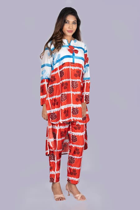 Buy_Jajobaa_Blue Silk Sequins High Neck Geometrical Print Kurta Set _Online_at_Aza_Fashions